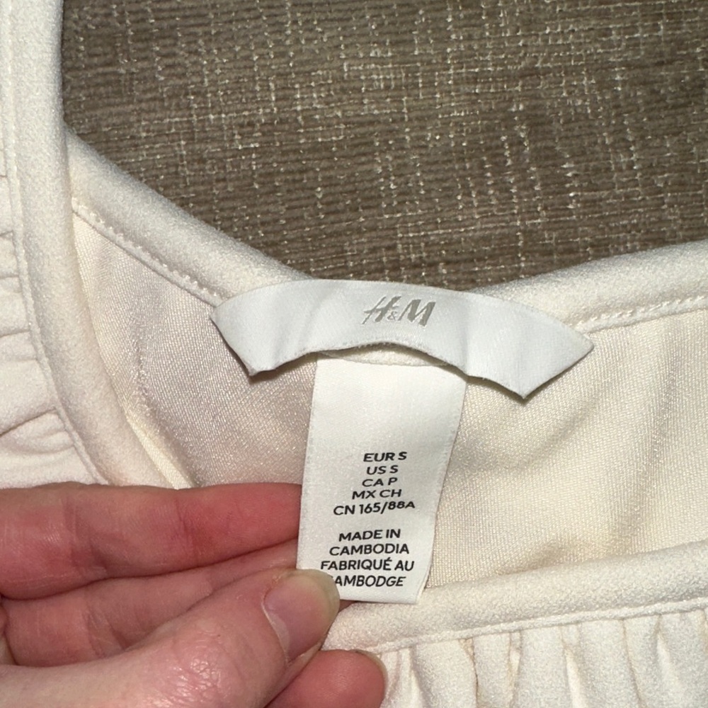 H&M One-Shoulder Ruffle Tank Top - Cream - Picture 2 of 2